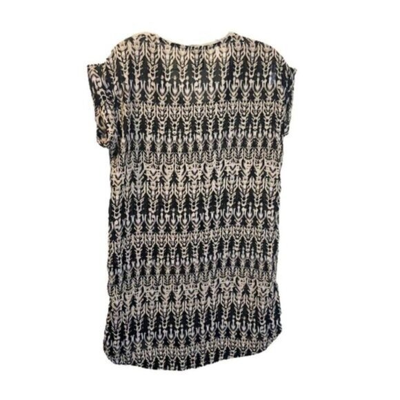 H&M Women's Scoop Neck Printed Rolled Cap Sleeve Blouse‎ Tops - Picture 2 of 6